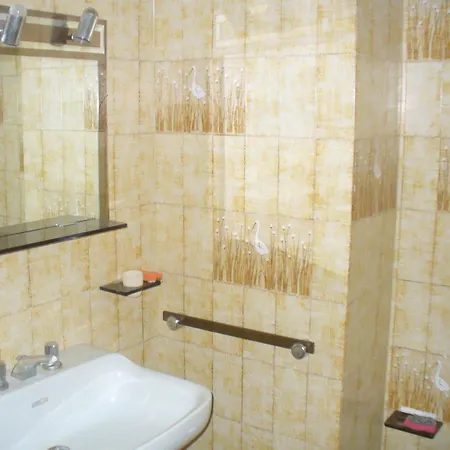 Appartement Lavecchiaconcia -de Oude Leerlooilerij Zommer *